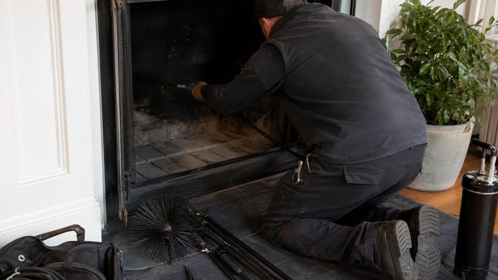 Local chimney sweep & inspection for Maplewood homes